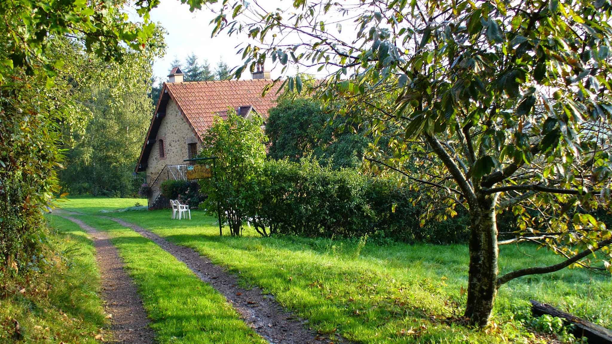 Entrée du gite rural Boisseau situé dans le Morvan
